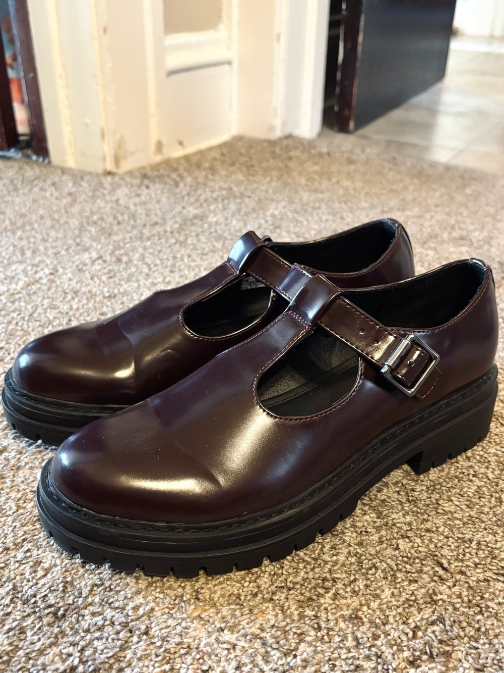 No Boundaries Women's Burgundy T-Strap Lug Sole Loafer